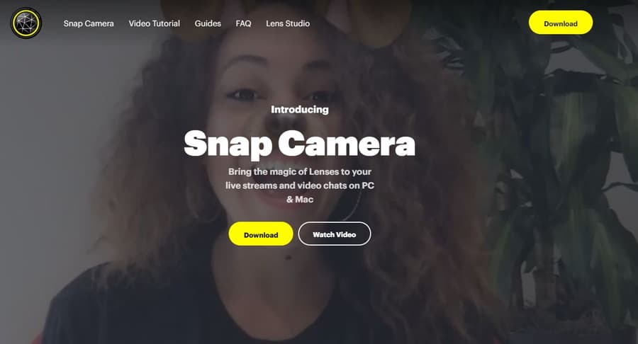 ブラウザを起動して「Snap Camera」の公式サイトにアクセスする。