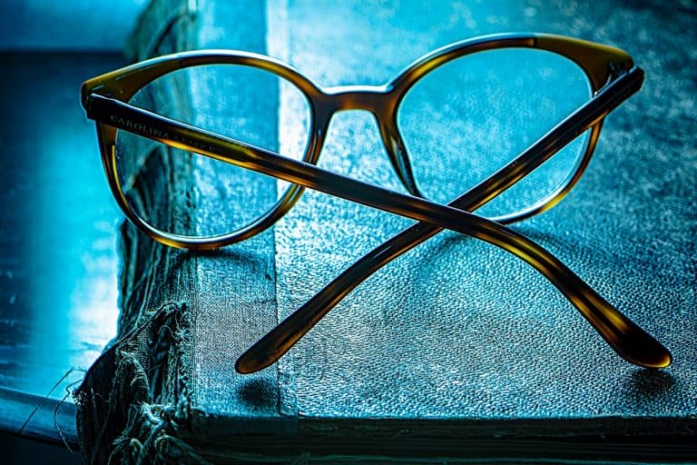 ブルーライトカットメガネがブーム 目に優しいpc用メガネを使ってみよう Digitaldiy