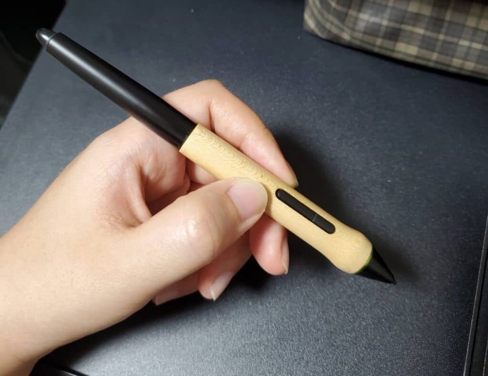 Wacom pro pen2のグリップをDrawing Soul木製ペングリップ穴有りにカスタムした愛用のスタイラスペン